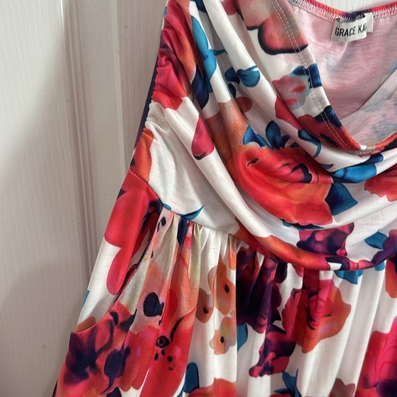 Dress - Picture 2 of 2